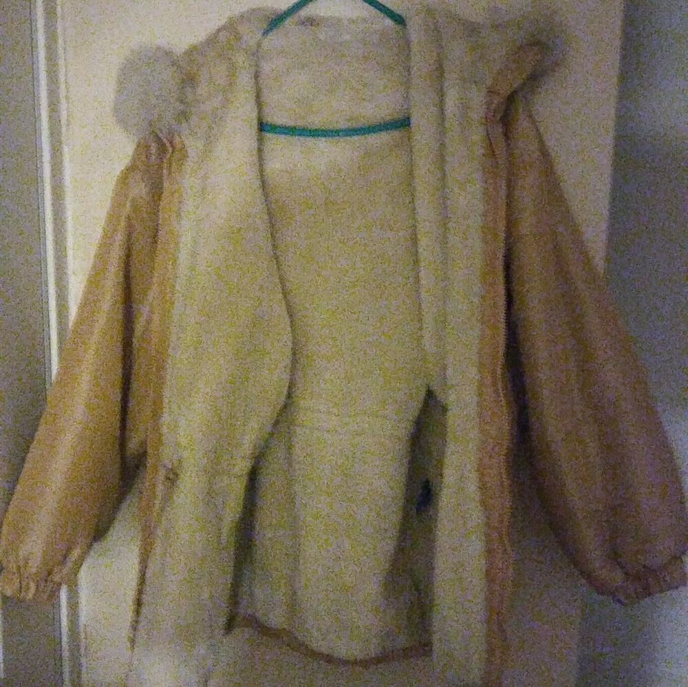 Jacket with fur